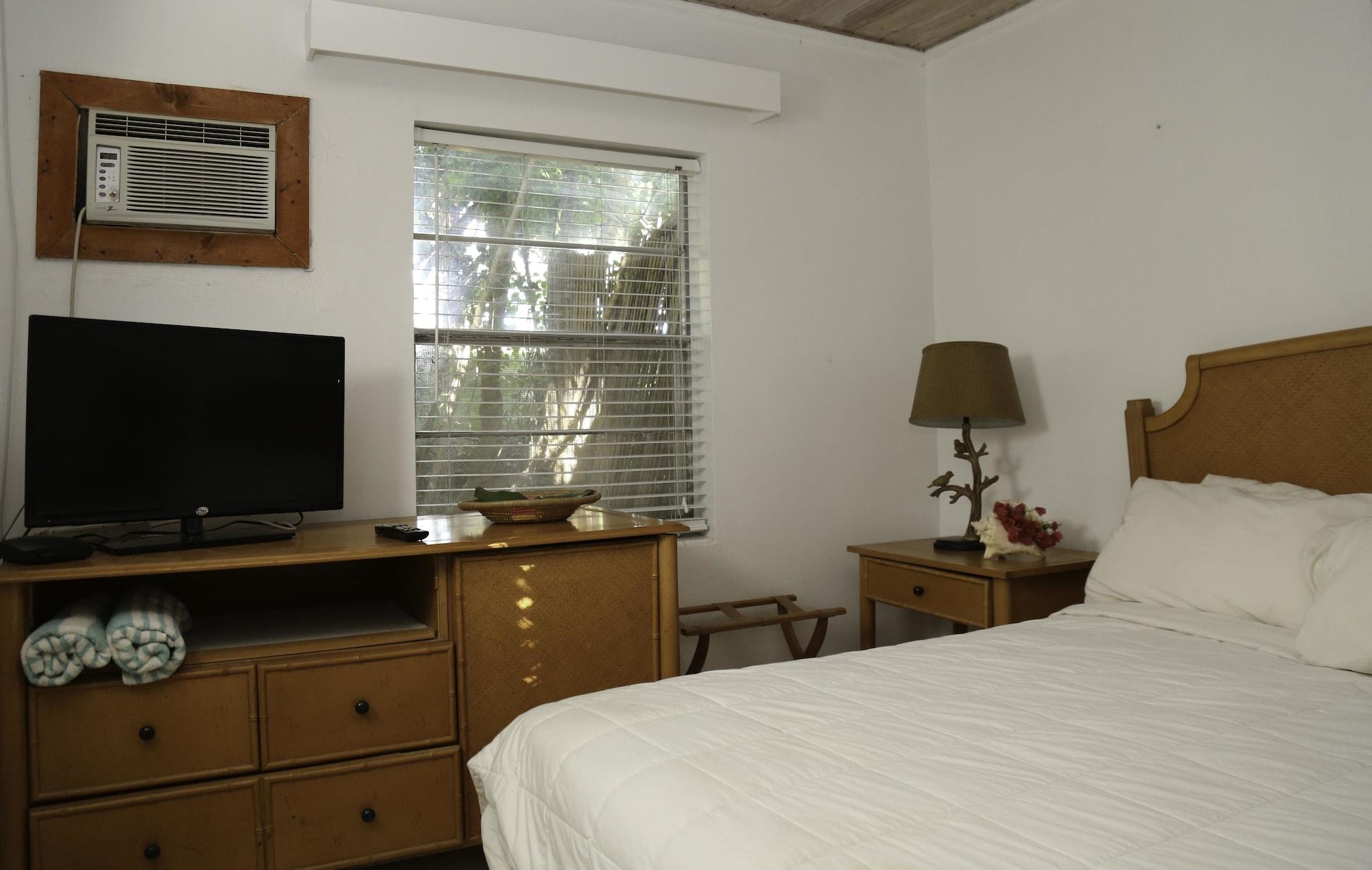 Tingum Village Hotel Dunmore Town 外观 照片